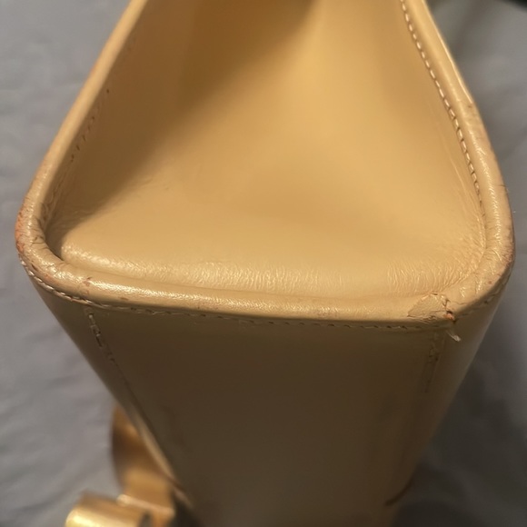 Authentic Gucci Beige Leather Tote Bag - Picture 5 of 9